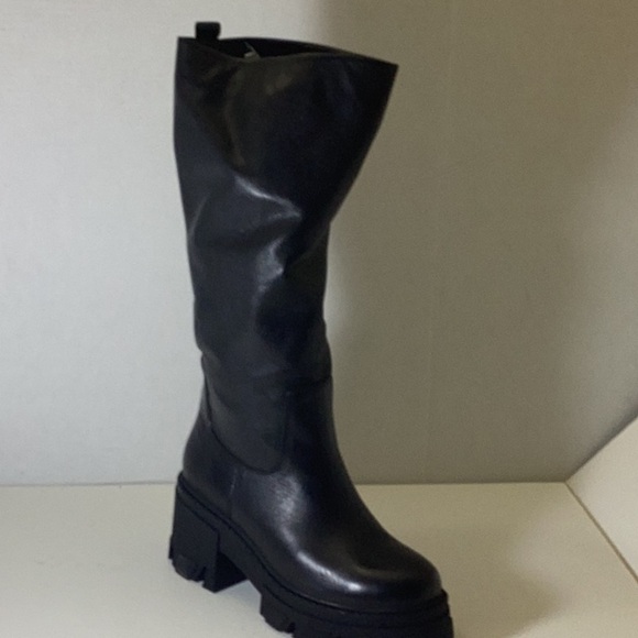 AQUA
x Scout the City Women's Kiku Boots - 100% Exclusive - Picture 5 of 7